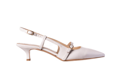 Donna in Ivory