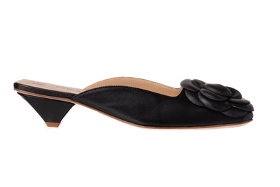 Ciara Camelia in Black