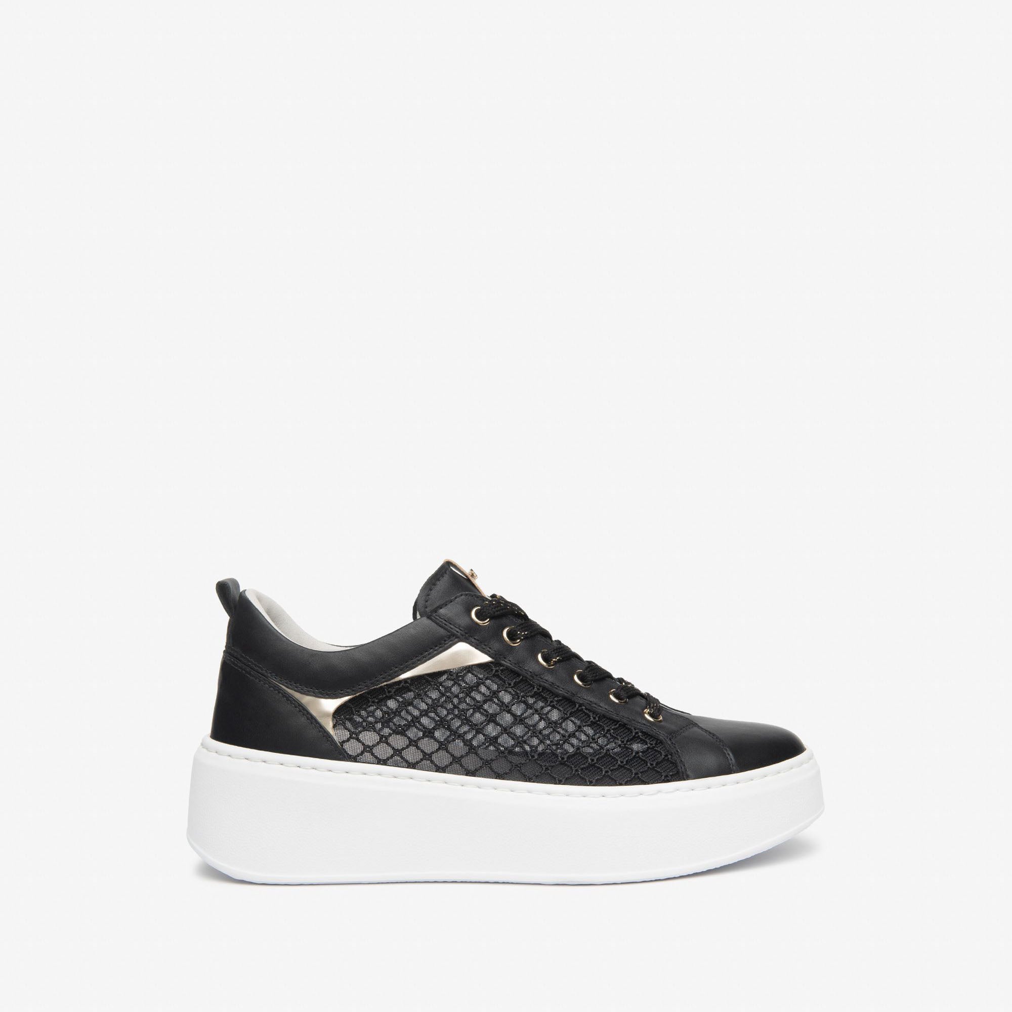 Cipria Sneakers in Nero