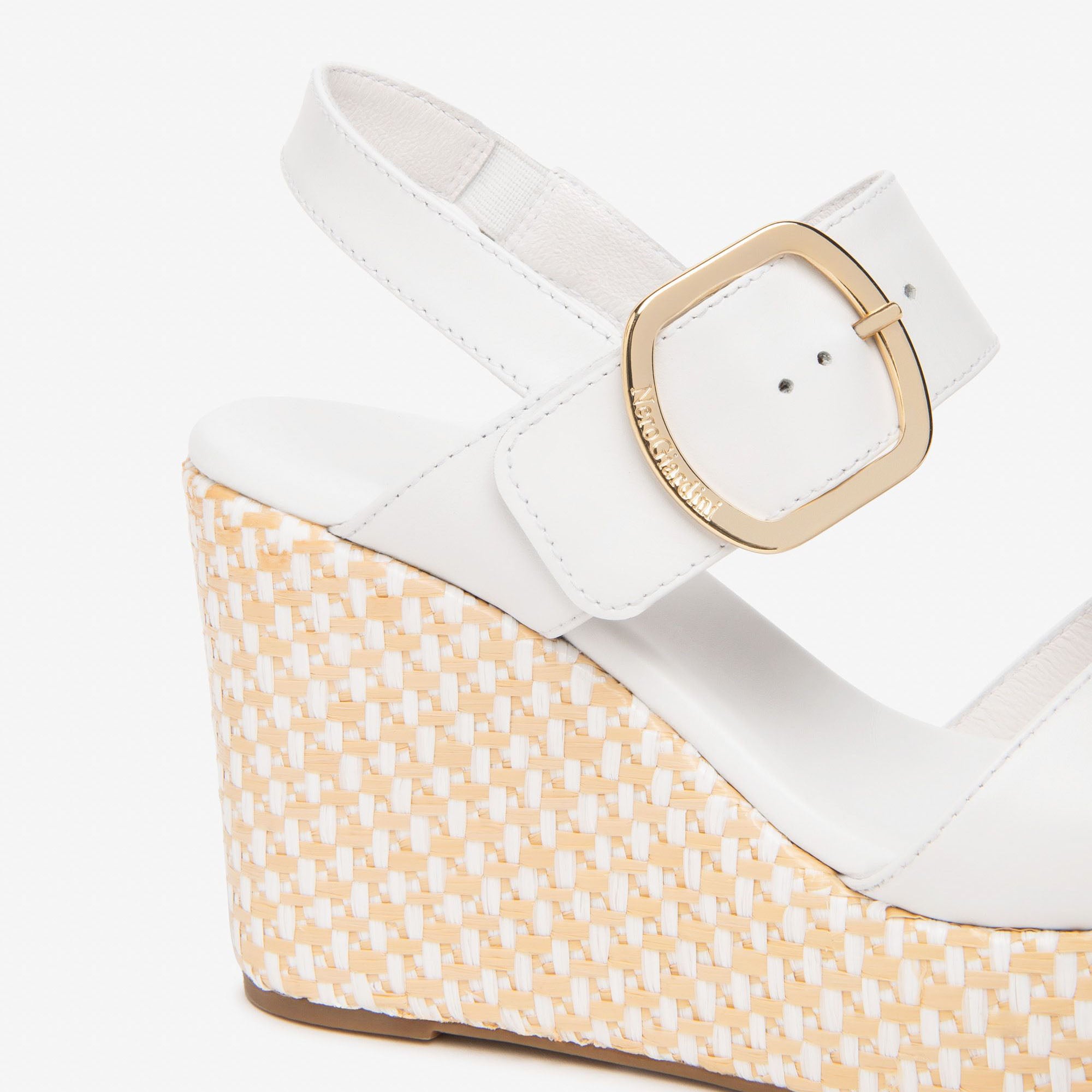 Serenella Sandals