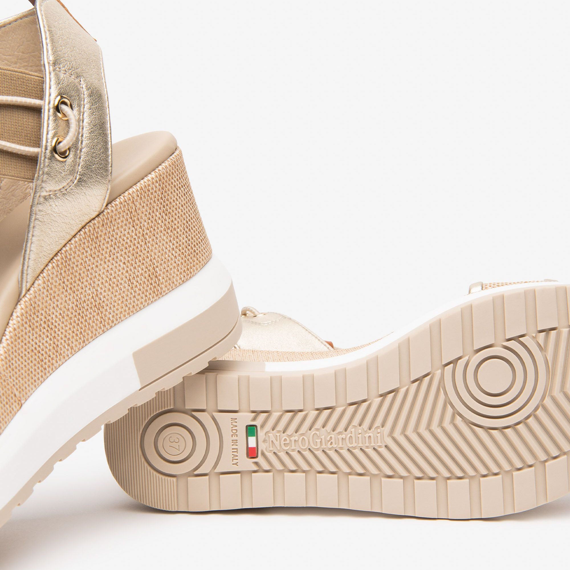 Rugiada Sandals