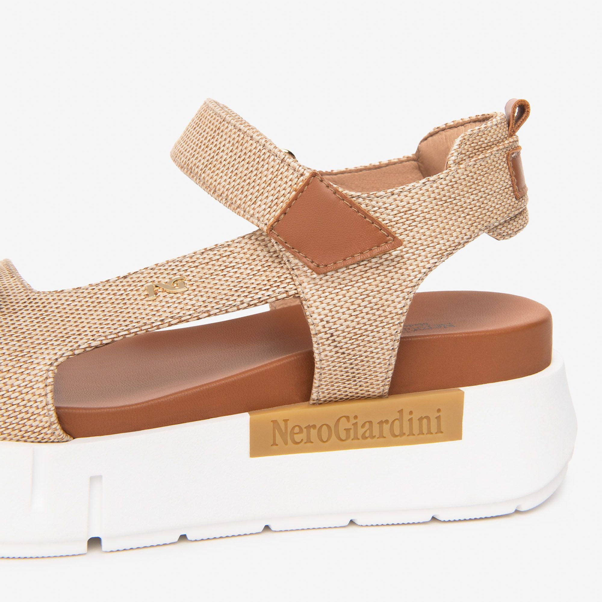 Seta Sandals