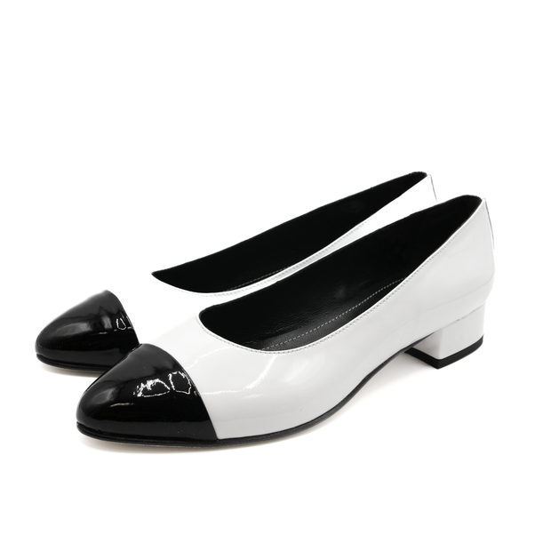 Natalia Pumps in White