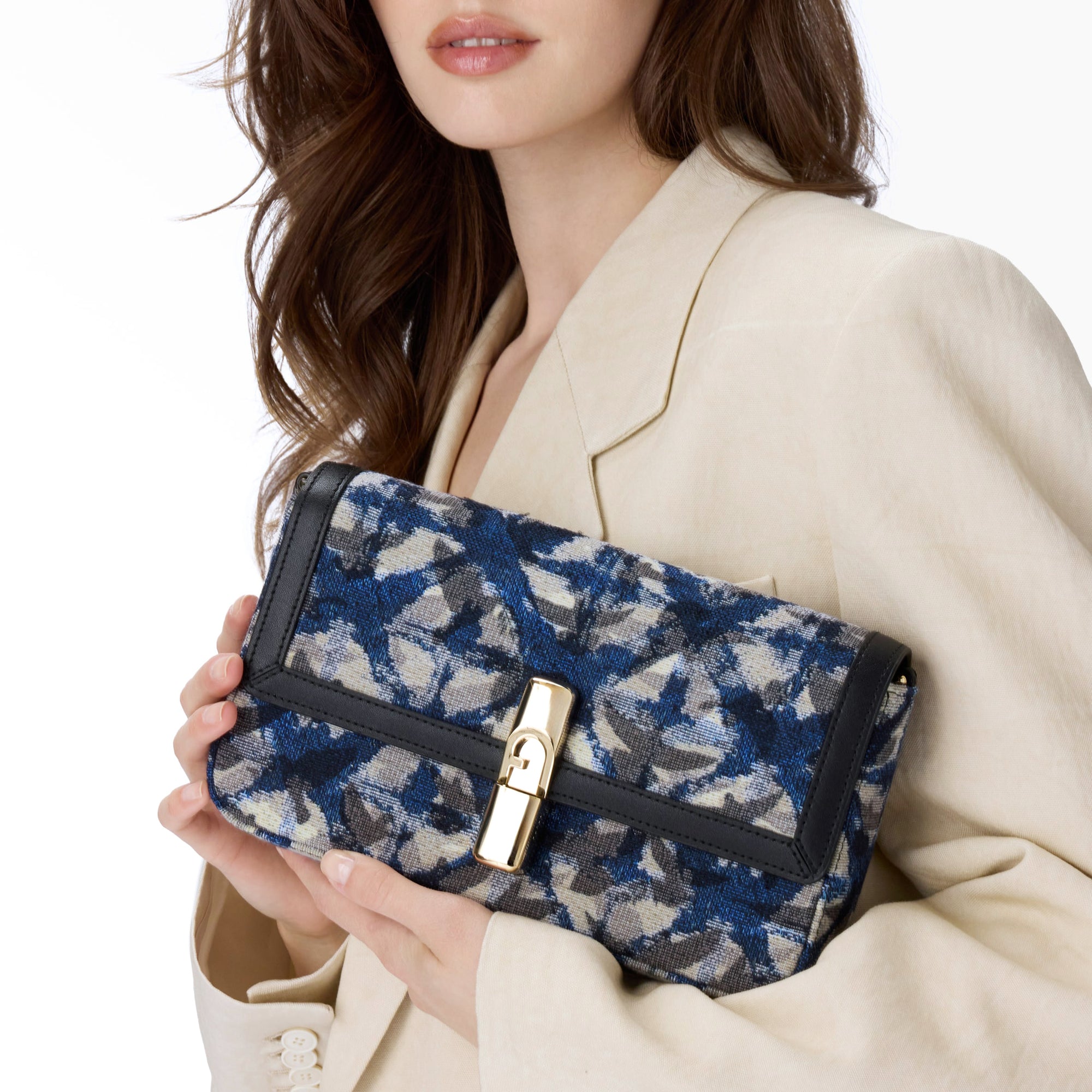 Iride Crossbody In Toni Nero