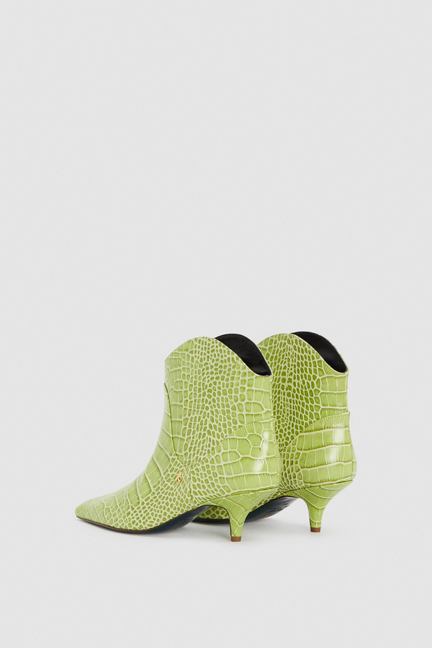 Ankle boots with heel